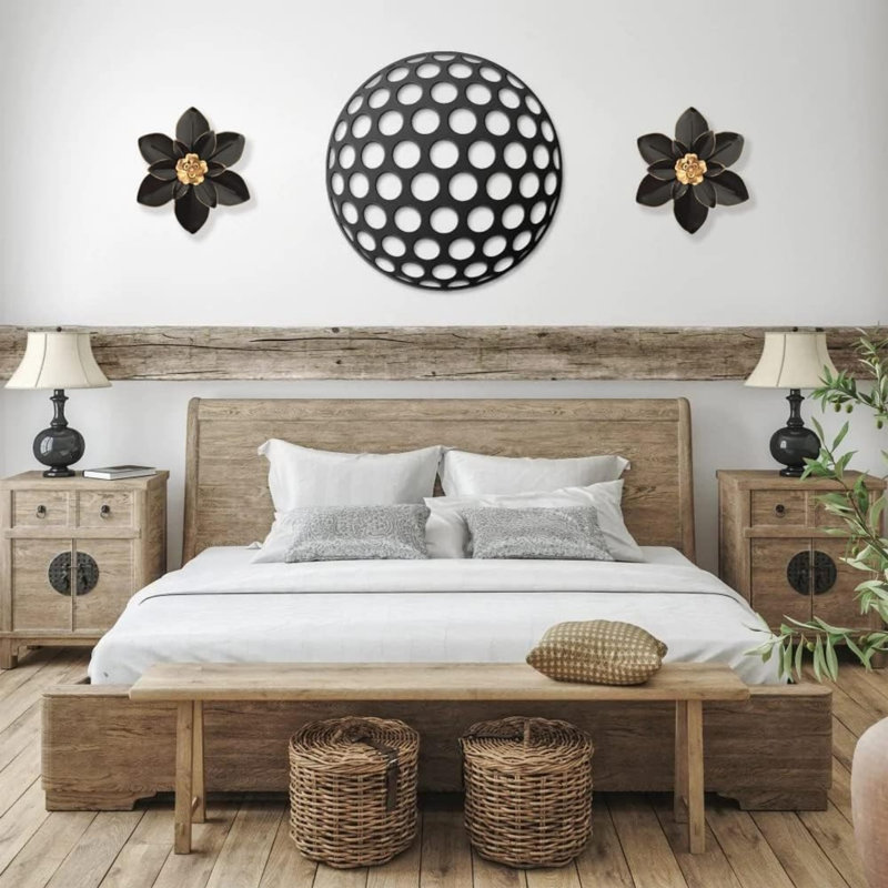 Wall Decor on Metal