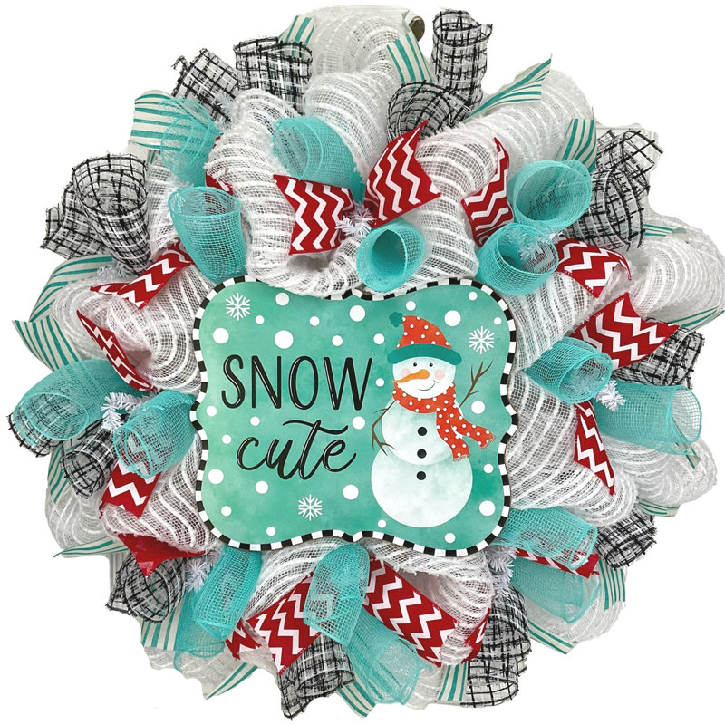Couronne d'hiver, neige, bonhomme de neige mignon