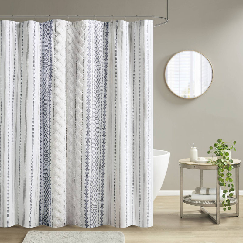 Rideau de douche en chenille touffeté 100% Imani, Blanc / Bleu marine, H 72 po x l 72 po