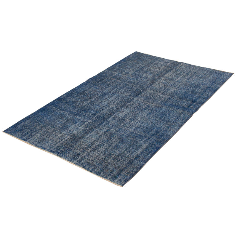 Tapis bleu foncé à transition de couleur 5 pi 1 po x 8 pi 2 po