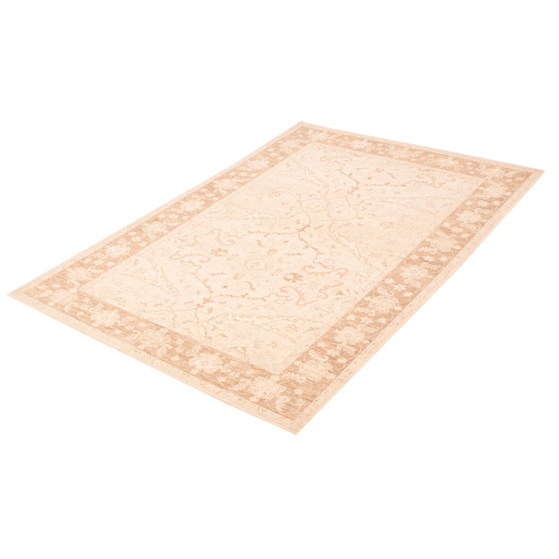 Tapis oriental ivoire / beige en laine noué à la main 5 pi 10 po x 8 pi 11 po Oriental