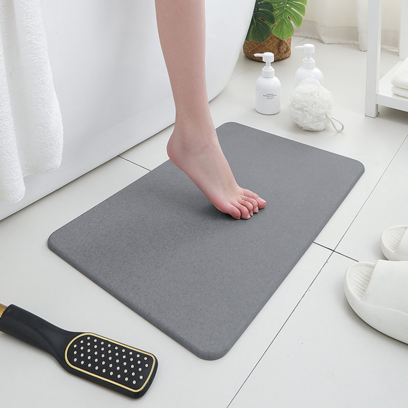 Tapis de bain 24 po x 15 po Minimalist, Gris