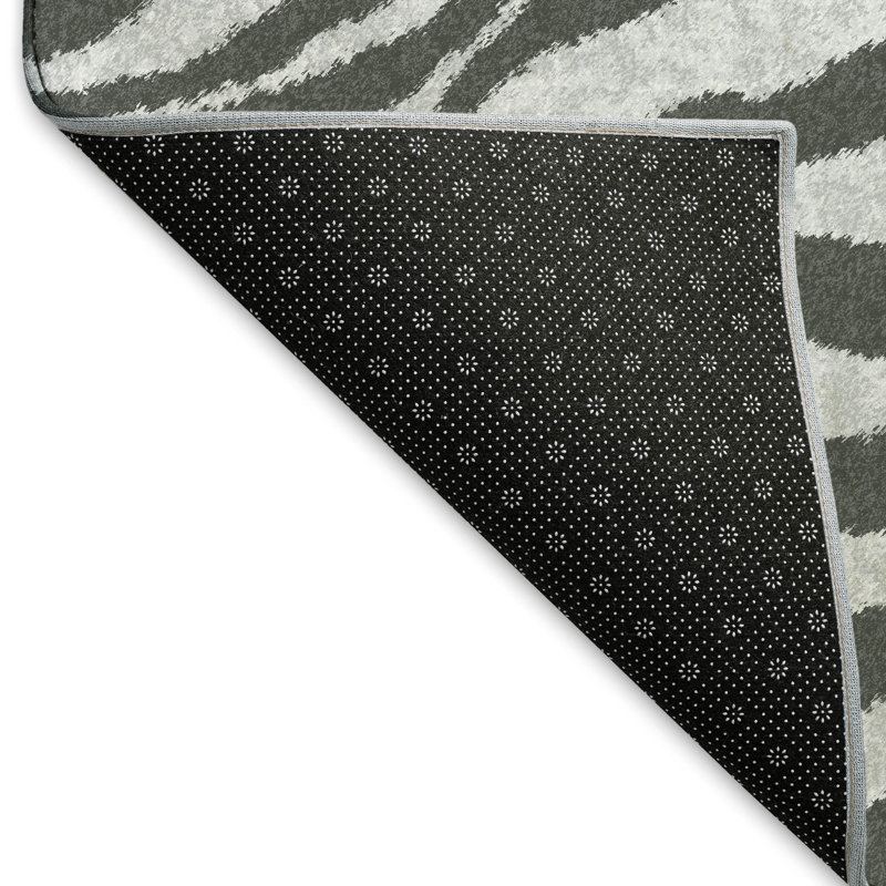 Premium Machine Washable Kishonna AMF42 Gray Rug, Rectangle 2'6" x 3'10"