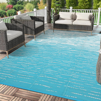 Tapis d'extérieur neutre rayé en plastique imperméable 5 pi x 8 pi résistant aux rayons UV avec sac portable pour le patio, le camping et la cour