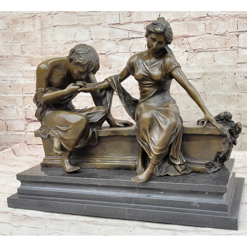 Stephaie Figurines & Sculptures