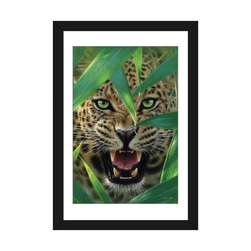 Jaguar ambush, vertical, H 24 po x l 16 po x P 1 po, Papier d'art encadré noir, Blanc