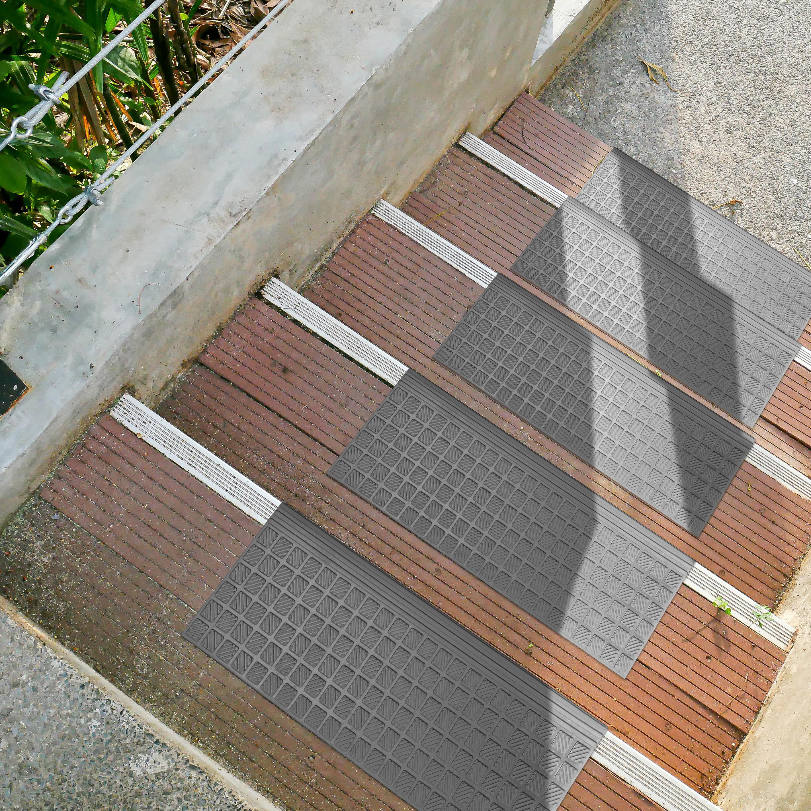 Outdoor Rubberback Black Checkers 10 in. x 25.5 in. Stair Tread Covers (Set of 5)