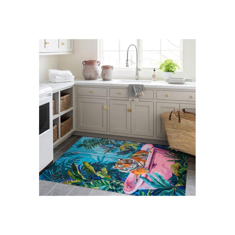 Tapis décoratif à motif tigré rose pour salle de bain Northern Collection, Tapis de couloir 3 pi 3 po x 6 pi 7 po inclus