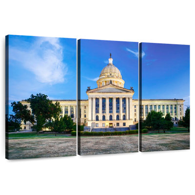 Rorry Capitol Building In Oklahoma