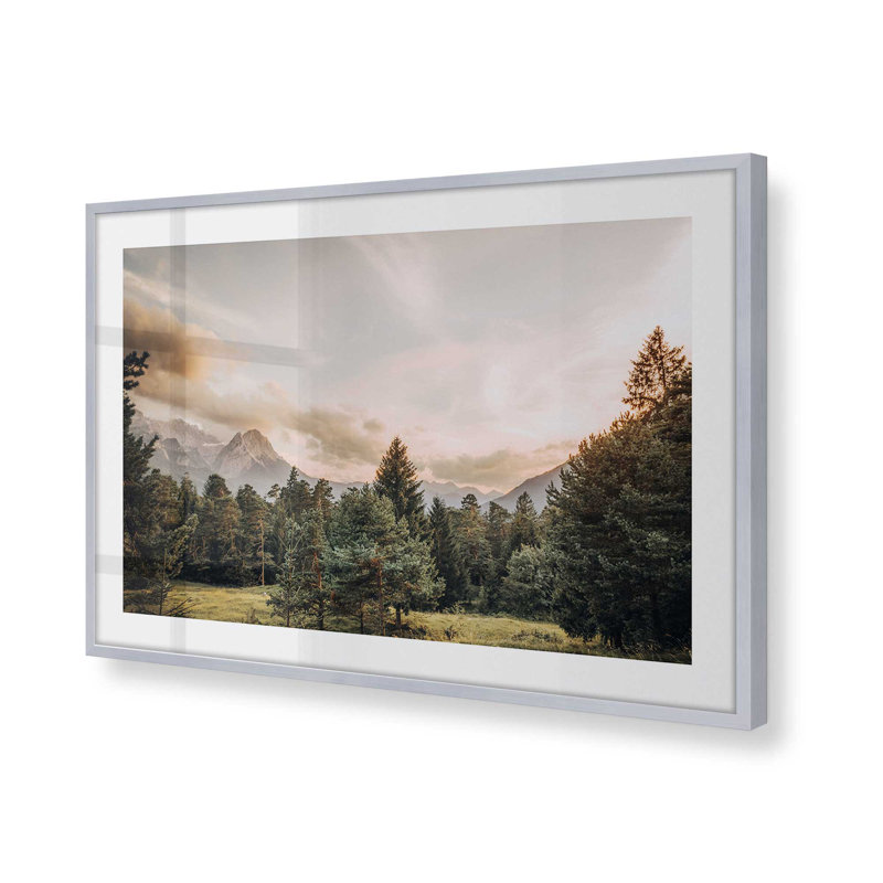 Impression de crépuscule alpin, Cadre en chrome poli, H 12,25 po x l 15,25 po x P 1,25 po