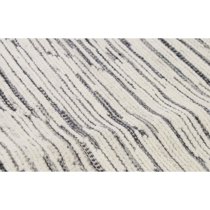 Wool Geometric Area Rug in Gray, Rectangle 6' x 9'