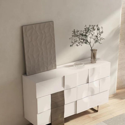 Simple Ltalian Style Designed Sideboard