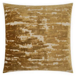 D.V. Kap
Arundel Square Pillow Cover & Insert