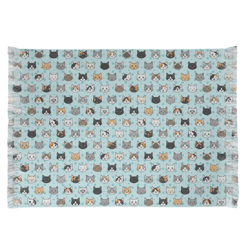 Tapis bleu zone kitty Mcguigan, Non