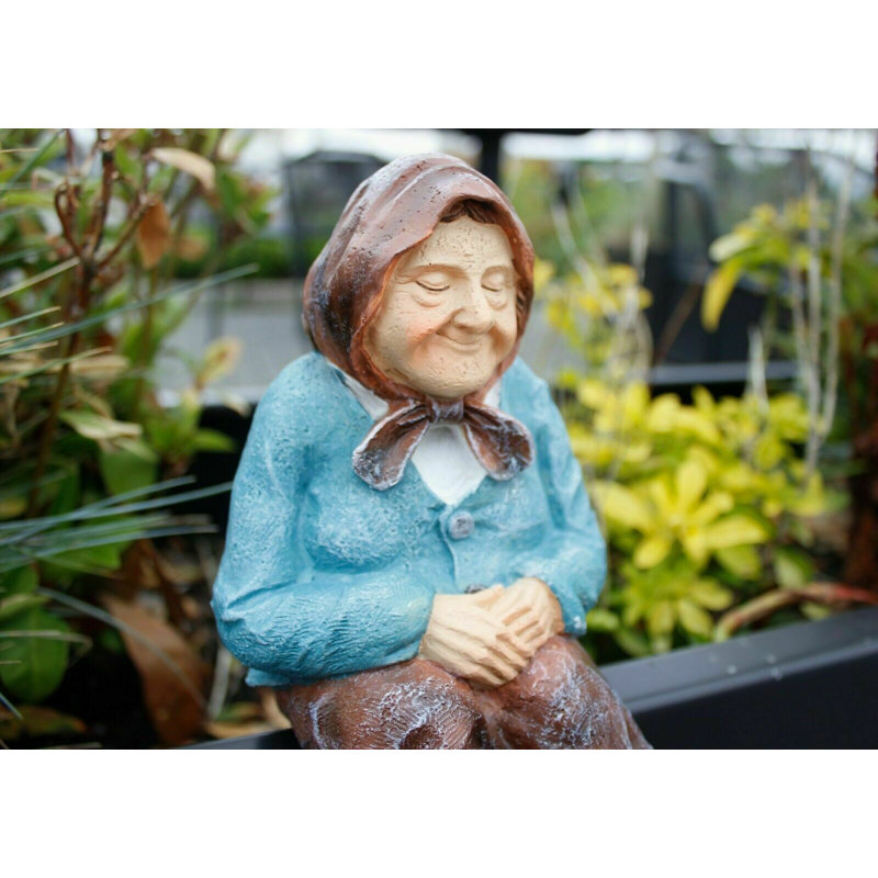 Winchendon Plastic Garden Statue