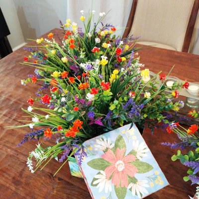 18 paquets de fleurs artificielles pour la décoration extérieure, fleurs artificielles extérieures résistantes aux rayons UV, fausses fleurs, plantes, arbustes, pour la fenêtre de la véranda, jardin suspendu