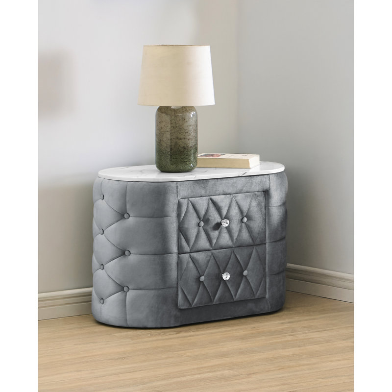 Table de chevet ovale de style moderne gris, surface en faux marbre, tissu recouvert de capitonnage, deux tiroirs de rangement pour le revêtement de la chambre à coucher
