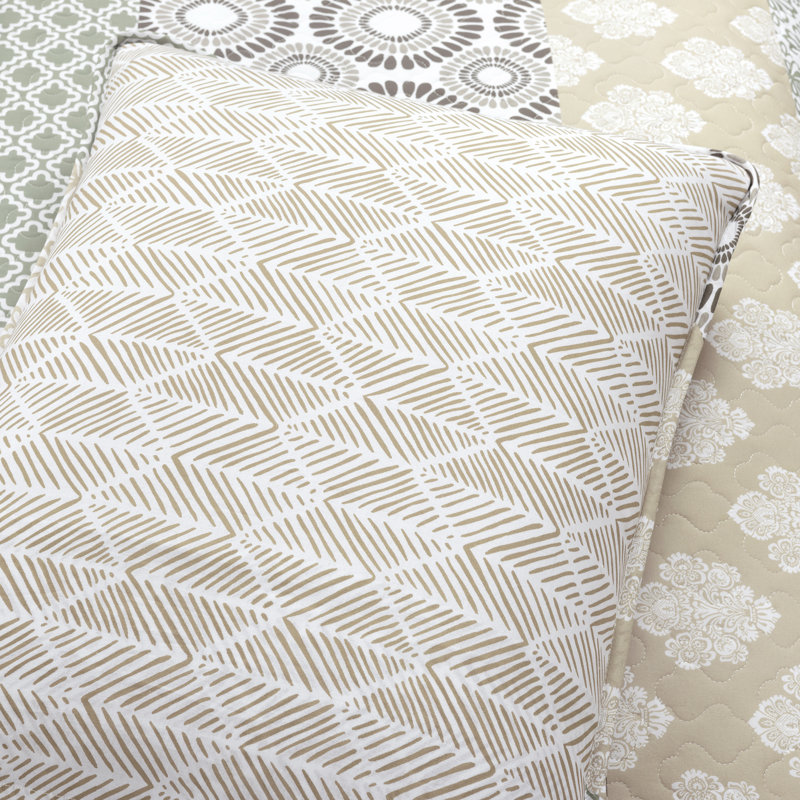 Bohemian 100% Cotton Reversible 3-Piece Quilt Set, King Quilt + 2 King Shams, White/Gray/Beige Geometric