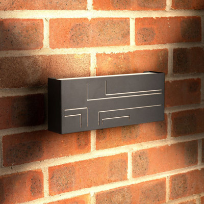 10.6cm H Integrated LED Outdoor Sconce