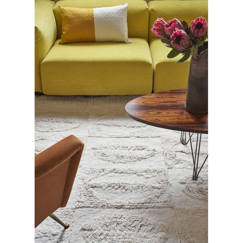 Africa Hand Tufted Wool Area Rug in Cream/Brown, Rectangle 6'7" x 9'10"