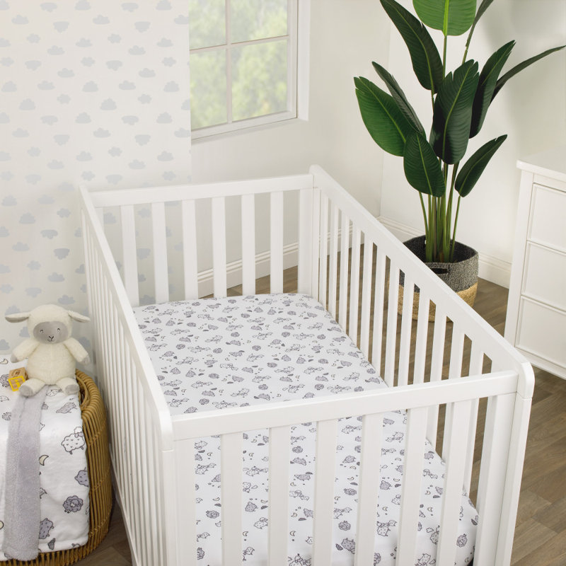 Animals 100 - Piece Standard Crib Fitted Sheet