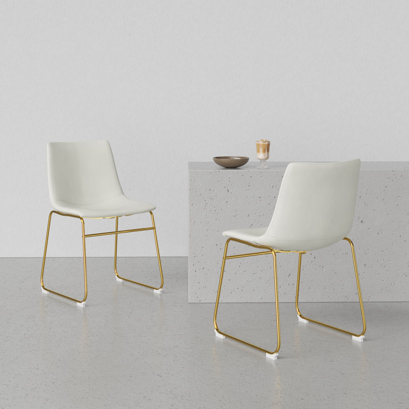 Chaise d'appoint en cuir Nia Vegan, Or, Cuir végétalien blanc cassé