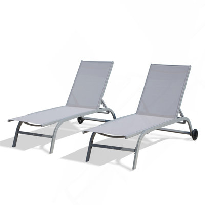 Ensemble de 2 chaises longues pour l'extérieur, chaises longues pour l'extérieur avec roulettes, chaises longues pour l'extérieur avec 5 positions réglables (gris, 2 chaises longues)
