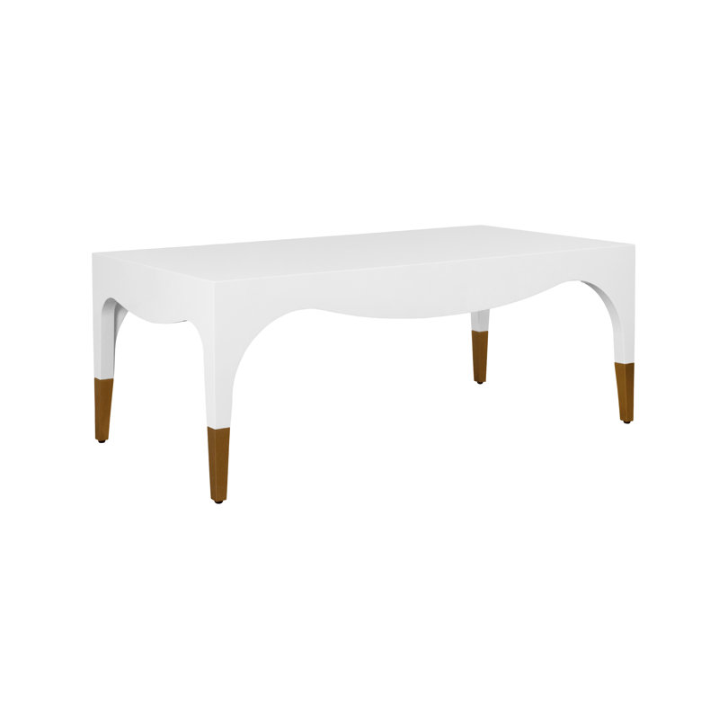Table basse à pieds fuselés avec embouts en laiton antique, White