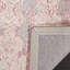 Tapis en viscose / laine touffeté à la main en rose clair / ivoire Samaniego-591091623