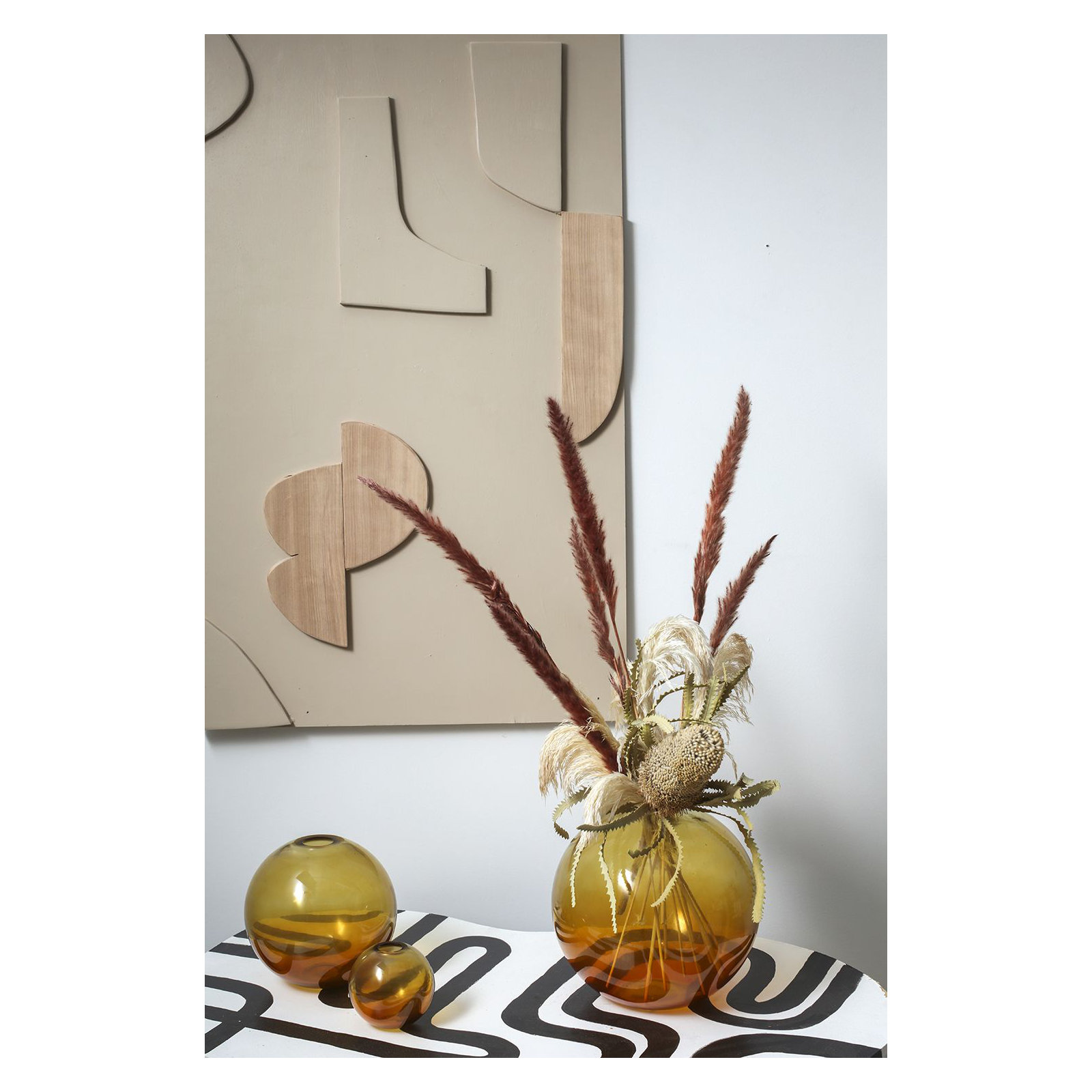 Joah 9.5'' Handmade Glass Table Vase