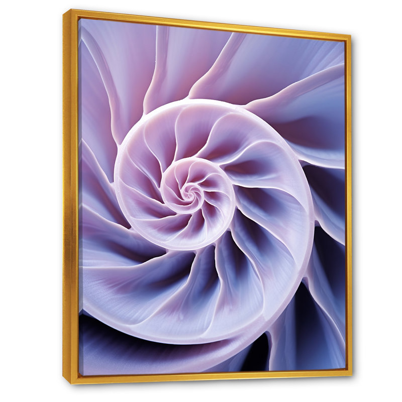 Lavande Sea Sheel Infinity Sprial sur impression sur toile, Cadre flottant doré, H 32 po x l 24 po