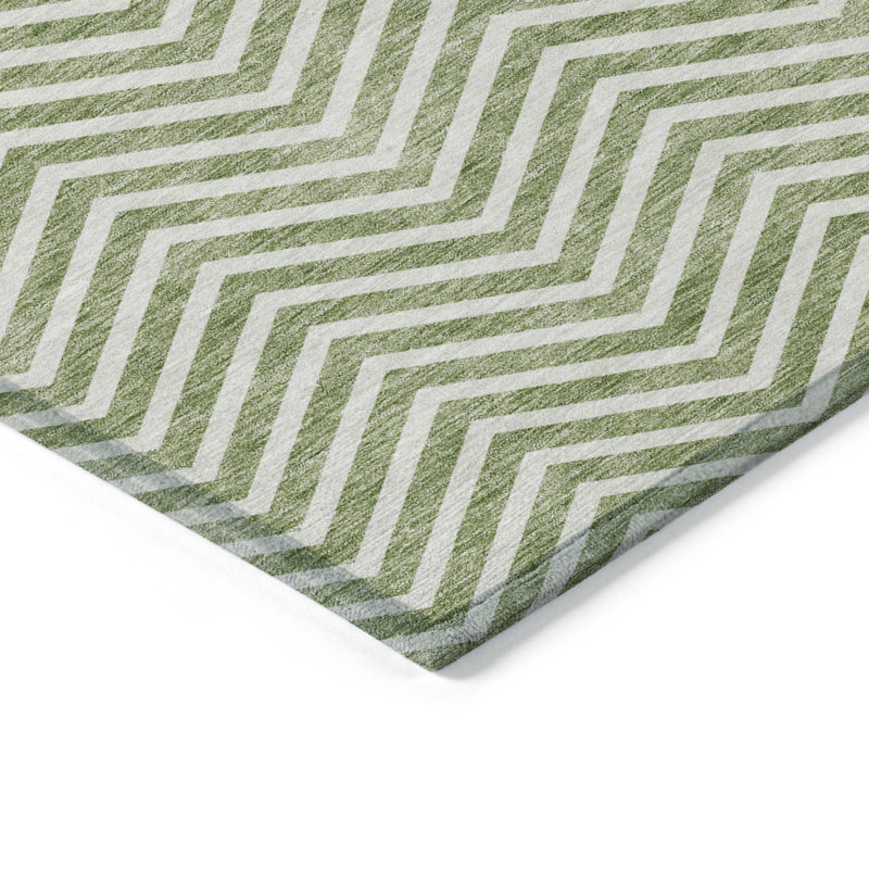 Tapis intérieur lavable à chevrons vert et ivoire 8 pi x 10 pi