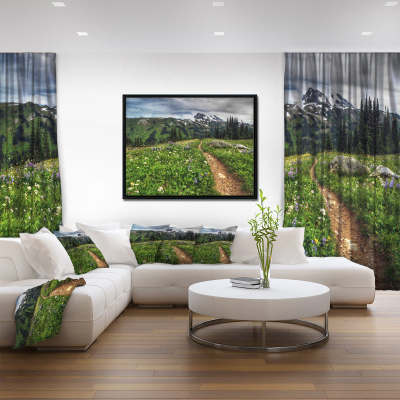 «Path Through Flowering Fields», reproduction de photo sur toile tendue, H 12 po x l 20 po x P 1 po