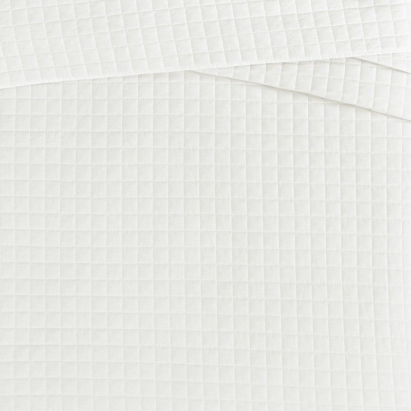 Brooklyn Loom Essential Cotton Quilt Set, King Quilt  + 2 Shams, White
