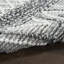Tapis gris et ivoire tissé à la main 5 pi x 8 pi avec franges-73532488