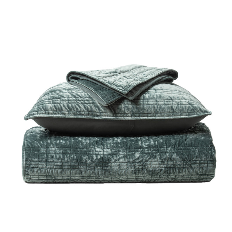 Ruched Crushed Velvet Quilt Set, Queen Quilt  + 2 Queen Shams, Dark Green