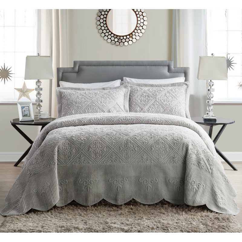Westland Quilted Plush Bedspread Set, King Bedspread + 2 King Shams, Gray