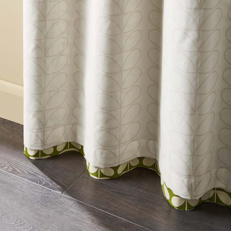 Solid Stem Pear Eyelet RMC, 117" W x 229" L