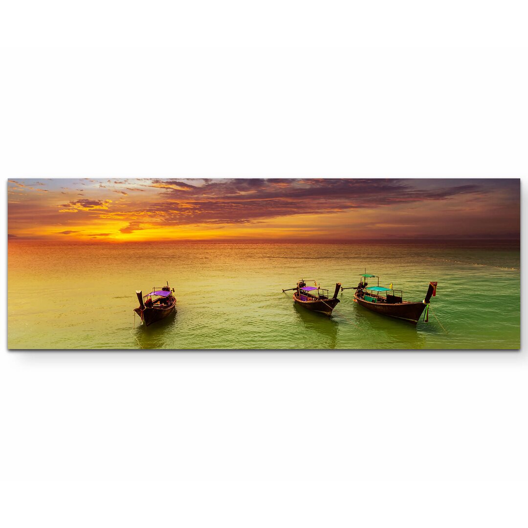 Leinwandbild Boote am Strand in Thailand