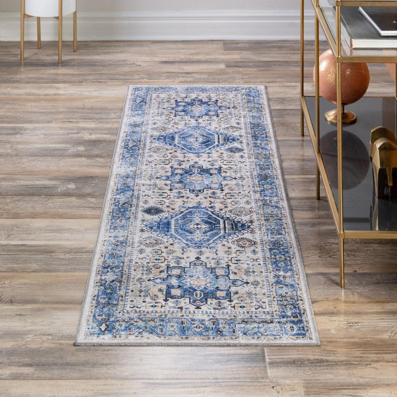 Obehi Oriental Indoor Rug, Runner 2' x 8'