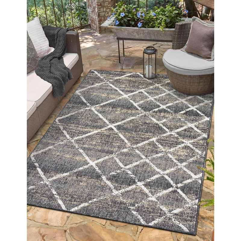 Northam Geometric Indoor / Outdoor Area Rug, Rectangle 140 x 200cm