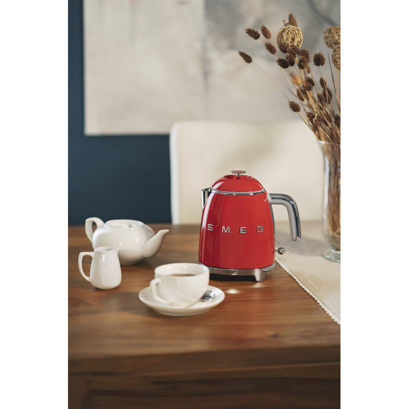 Smeg KLF05 50s Style Retro Mini Kettle 0.8L, Red