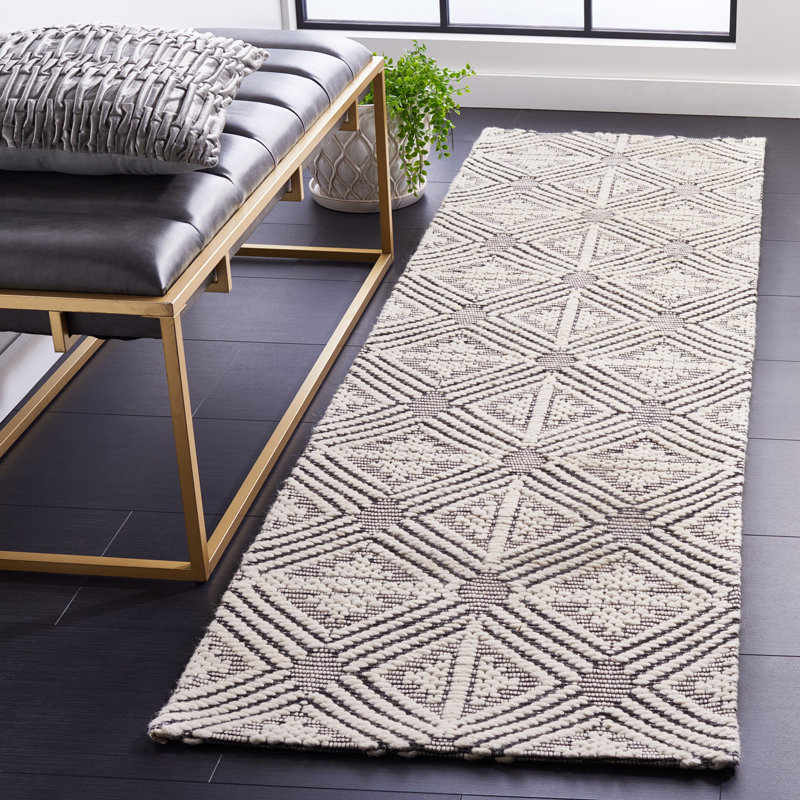 Ashaud Hand Loomed Wool And Cotton With Latex Geometric Rug, Runner 2'3" x 8'