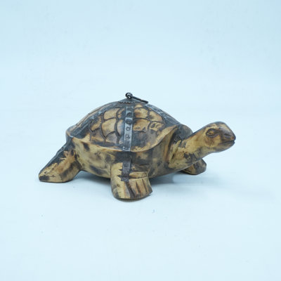 Figurine de tortue en bois fabriquée à la main avec des détails rustiques sculptés - décoration côtière rétro