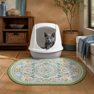 Le filet de piégeage en PVC dense de ce tapis de litière de 24 x 15 pouces capture la litière dispersée, tandis que la protection imperméable et résistante à l'urine, une surface antidérapante, un toucher doux et agréable pour les pattes et un nettoyage facile contribuent à protéger le sol.