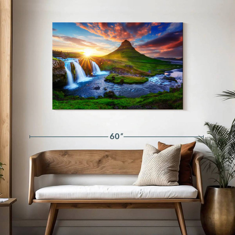 Paysage de cascade Alvord Kirkjufell