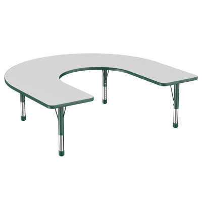Table d'activité 60 "x 66" en forme de T avec pieds réglables