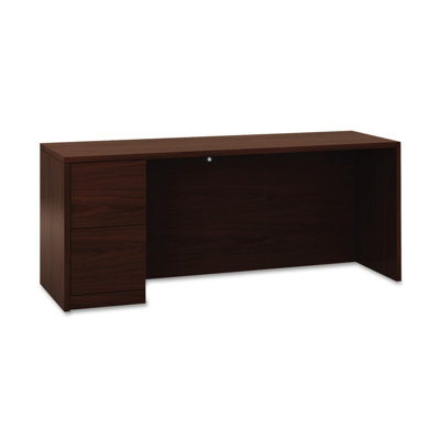 10500 Series Writing Desk