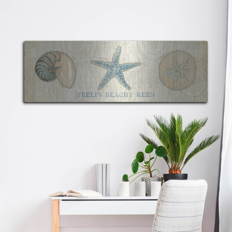 «Beach Treasures 7» par Emily Adams, art mural en métal, H 16 po x l 48 po