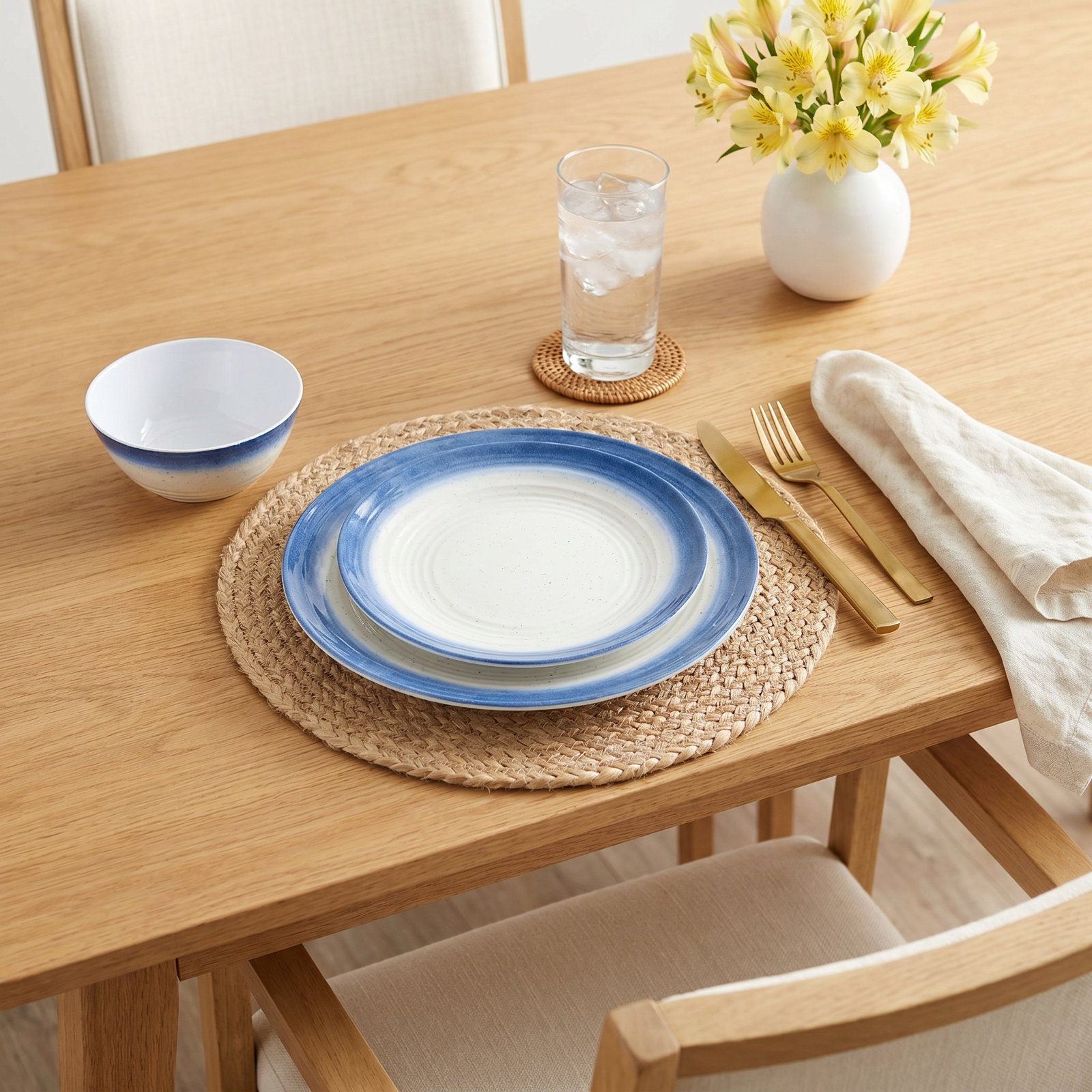Ewell 11" Dinner Plate, Blue
